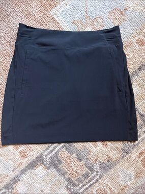Athleta Black Women's Active Skort